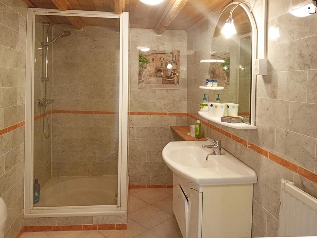 Bnb Het Geluk Van Limburg Мехелен Номер фото